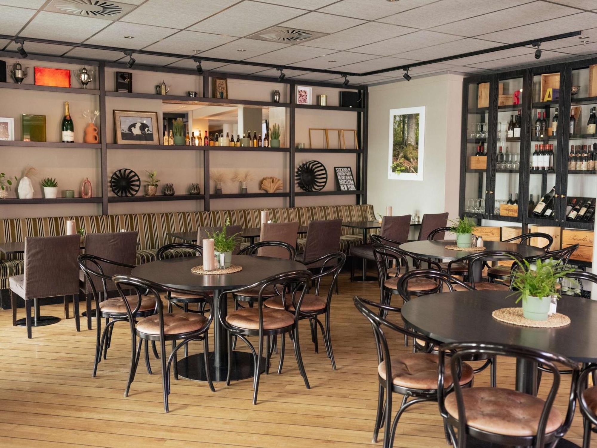 Best Western Plus John Bauer Hotel Йоншьопинг Екстериор снимка